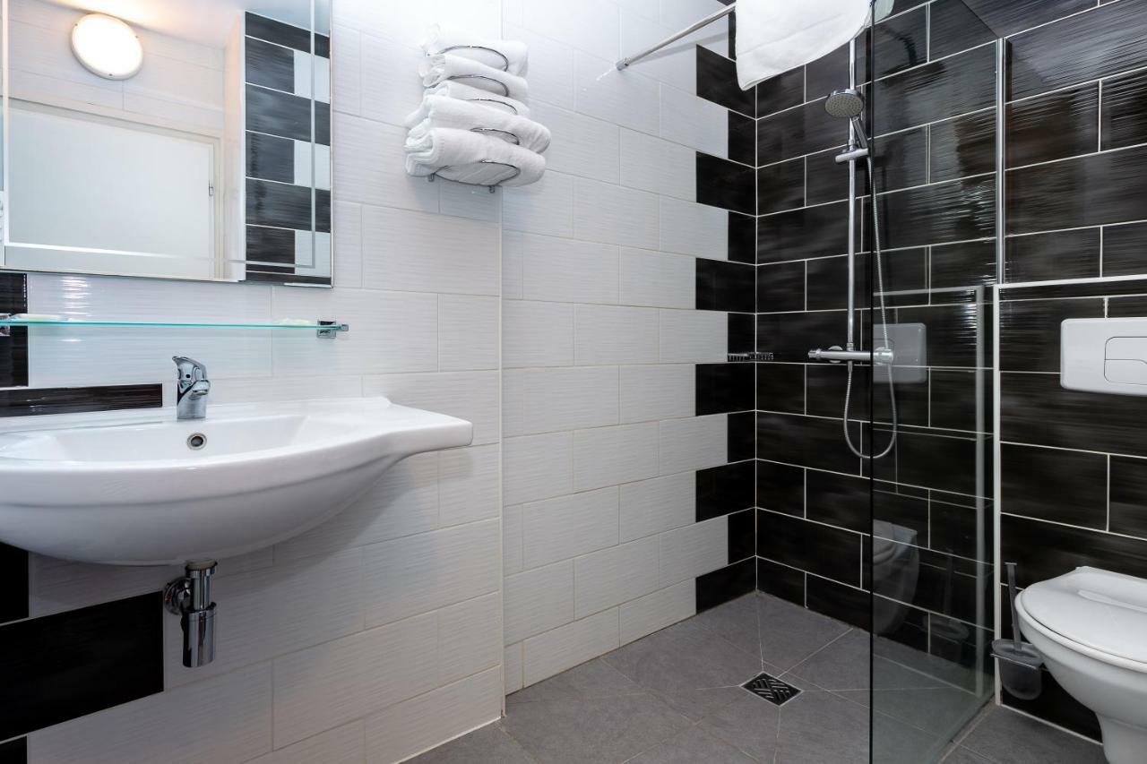Logis Hotel Le Rond Point Soorts-Hossegor Esterno foto
